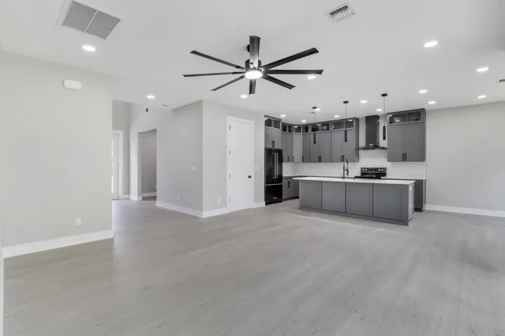 House3-40