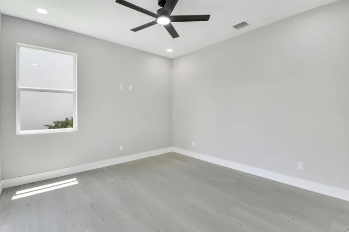 House3-37