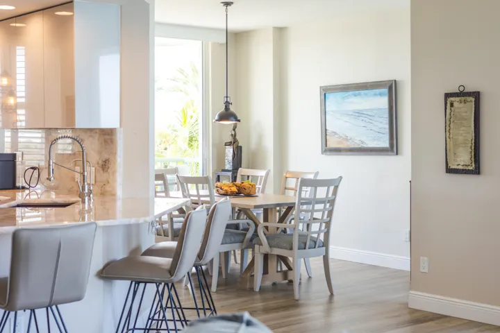 Kitchen/Dining View