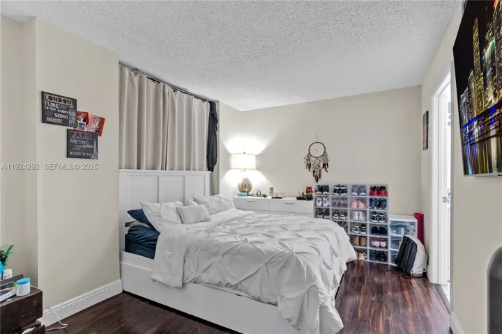 master room with bath inside