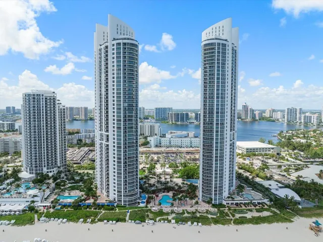 010-18101 Collins Ave​​‌​​​​‌​​‌‌​‌‌​​​‌‌​‌​‌​‌​​​‌​​ #401_010