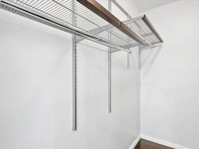 068-18101 Collins Ave #401_068
