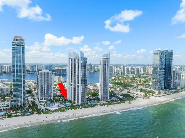 007-18101 Collins Ave #401_007