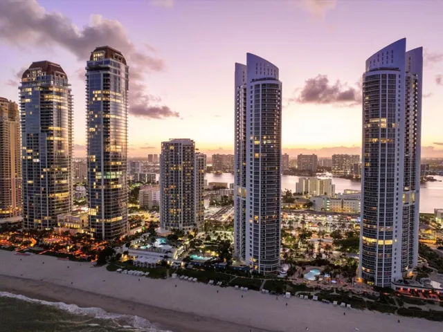 104-18101 Collins Ave. Sunny Isles TWILI