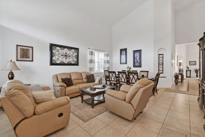 2205NewportIslesBlvd(7)