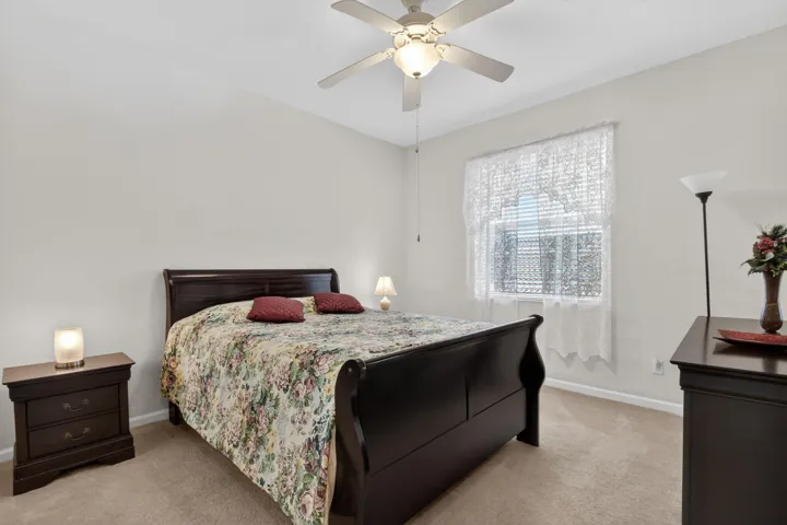 2205NewportIslesBlvd(46)