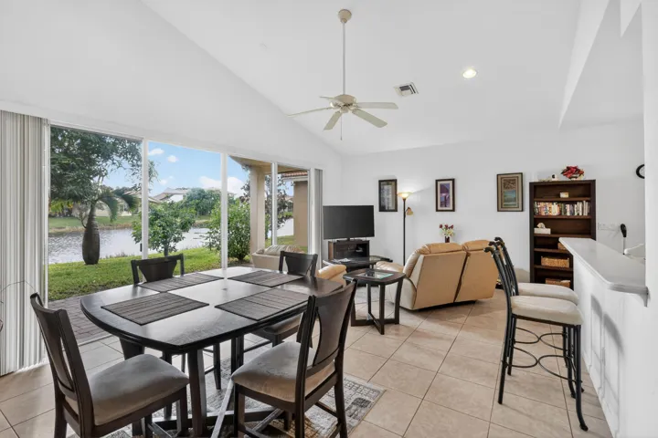 2205NewportIslesBlvd(13)