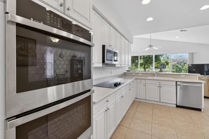 2205NewportIslesBlvd(24)