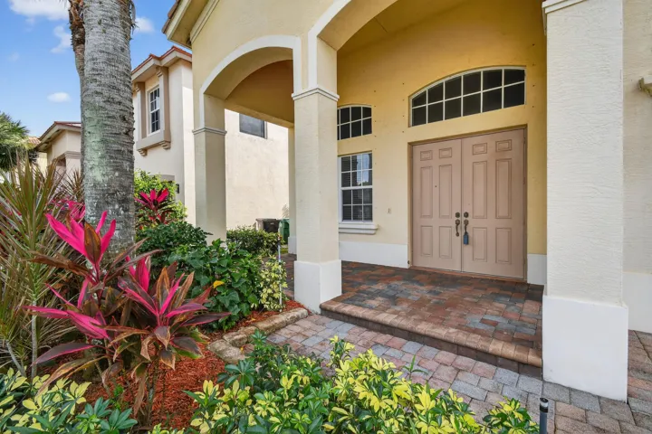 2205NewportIslesBlvd(4)