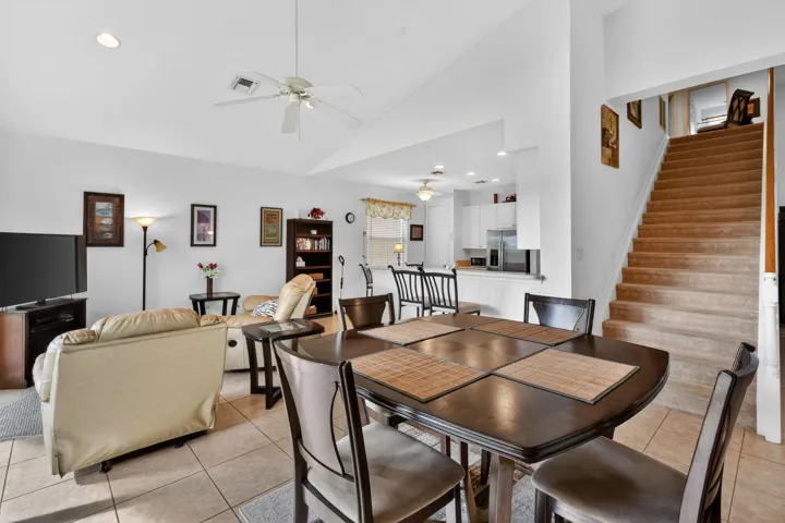 2205NewportIslesBlvd(15)