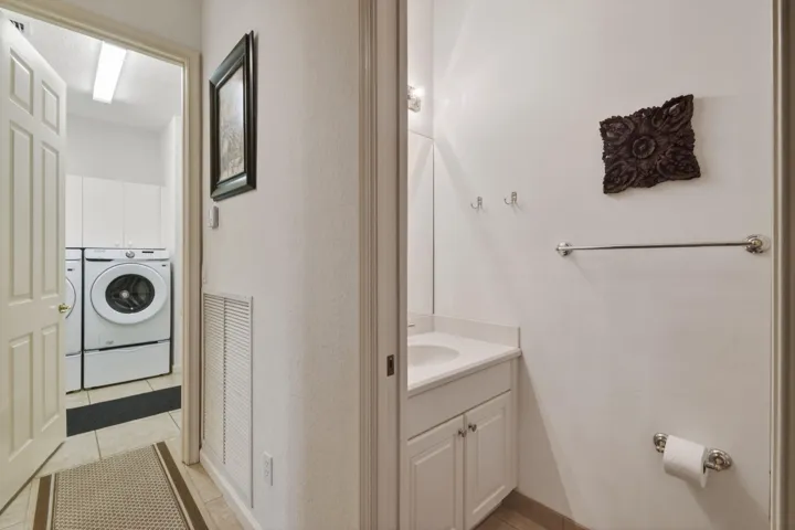 2205NewportIslesBlvd(34)