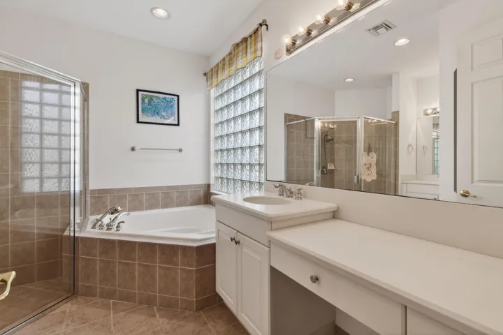 2205NewportIslesBlvd(31)