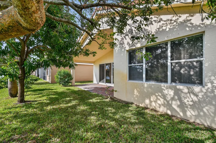 2205NewportIslesBlvd(58)