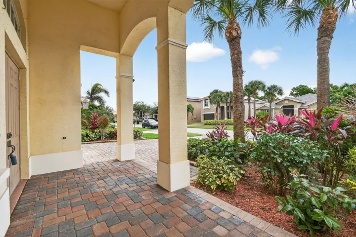2205NewportIslesBlvd(6)