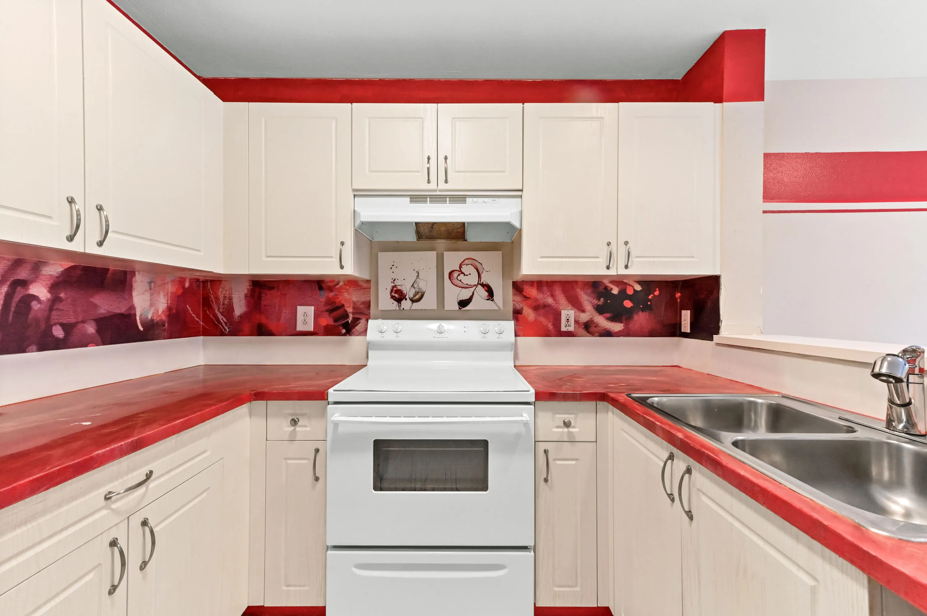 09 Kitchen 03