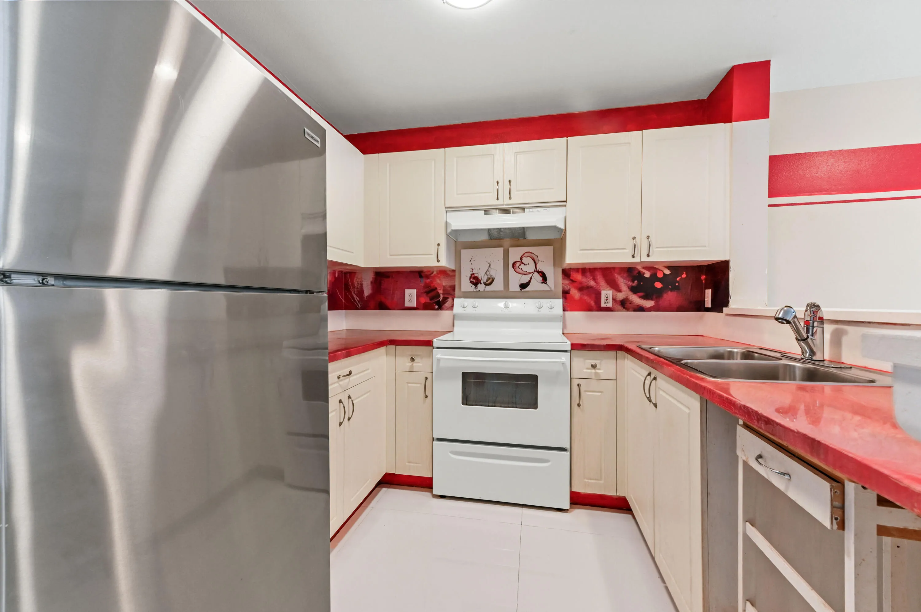 08 Kitchen 02
