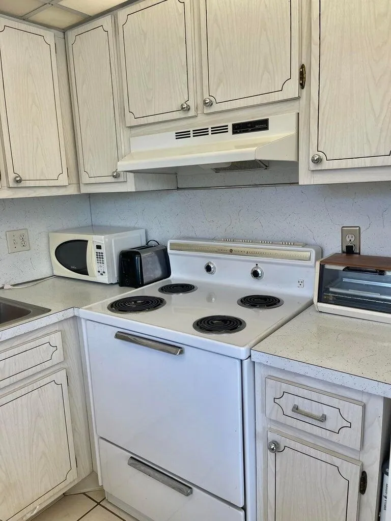 kitchen 3