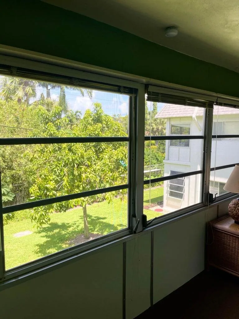 balcony 3