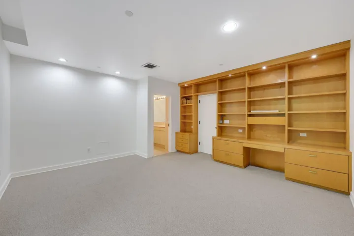Second Guest Bedroom with En-Suite Bathroom