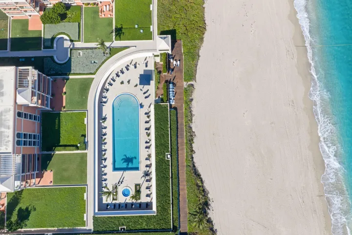 Breakers Row Resort Pool/Spa