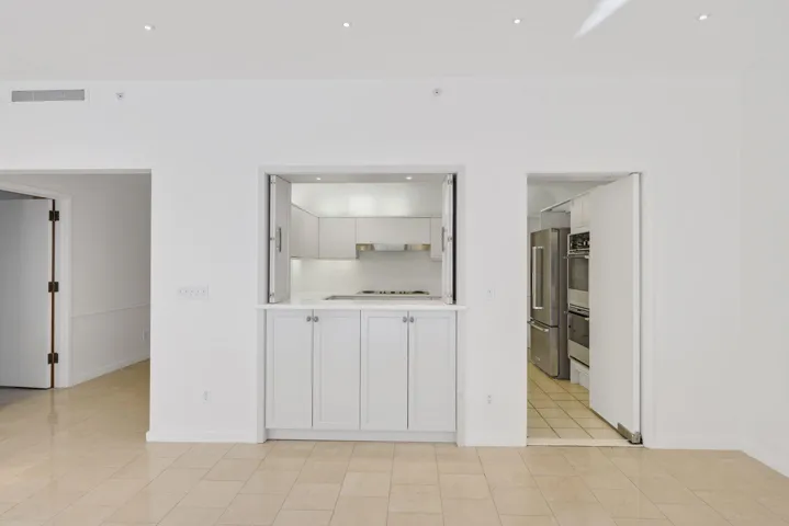 Exterior Facade of Kitchen/Dining