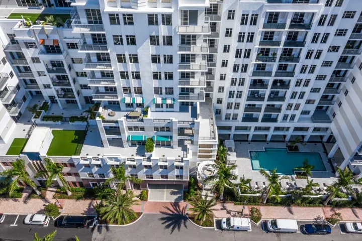 071-155EastBocaRatonRoad-TH2-BocaRaton-F