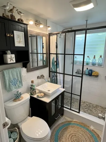 bathroom virtually staged