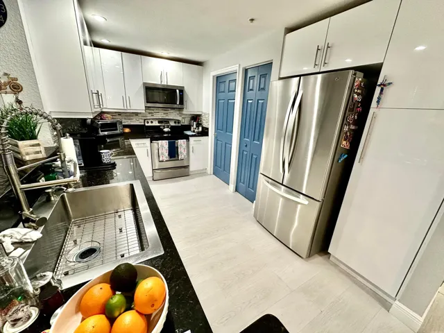 Granite counters and stainless-steel appliances