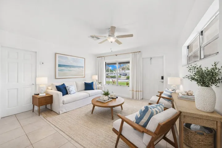 Living room virtually staged