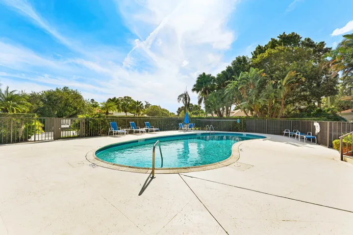 034-13369TouchstonePlace-B102-PalmBeachG