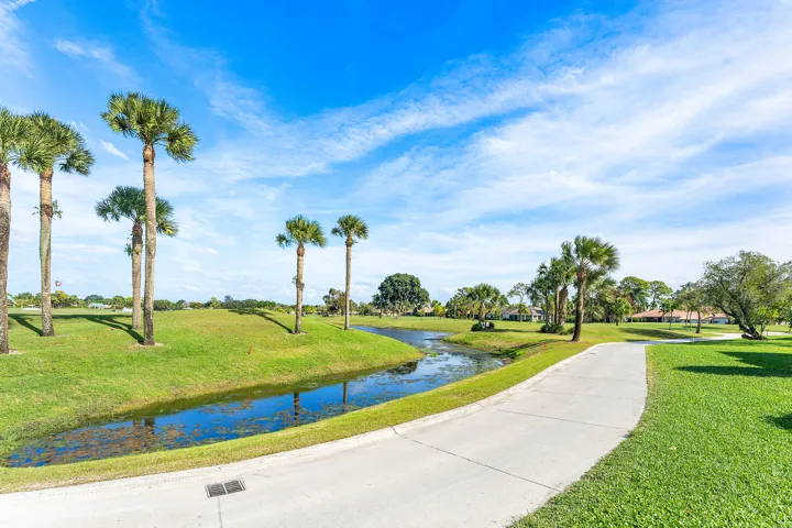 032-13369TouchstonePlace-B102-PalmBeachG