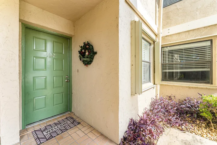 005-13369TouchstonePlace-B102-PalmBeachG