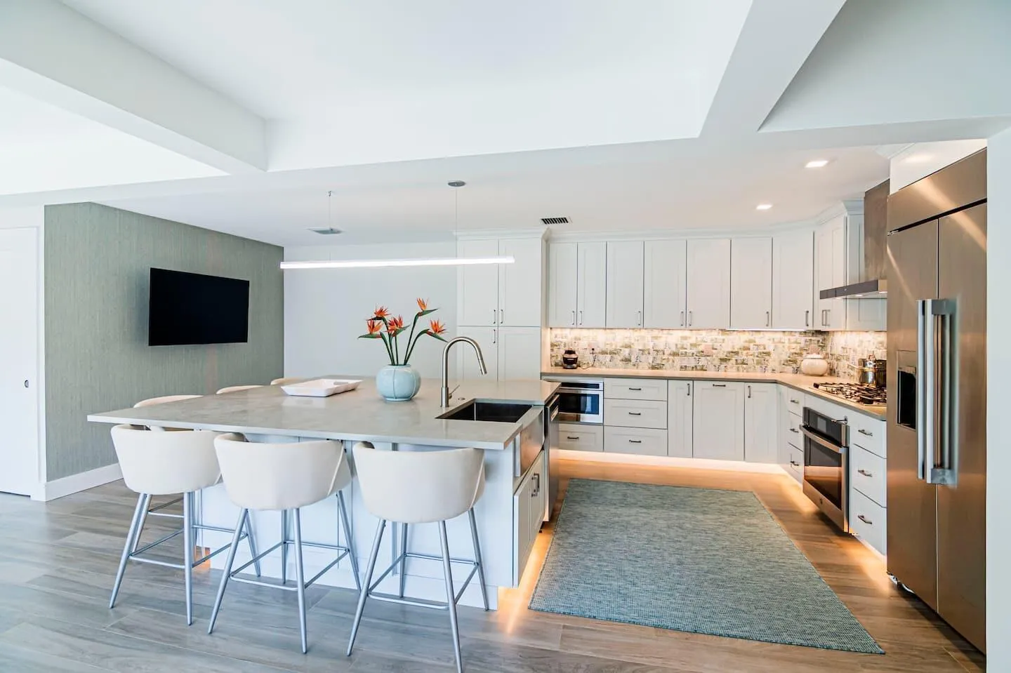 6cc79778-5e2a-44c1-8a8e-48e9782828ed