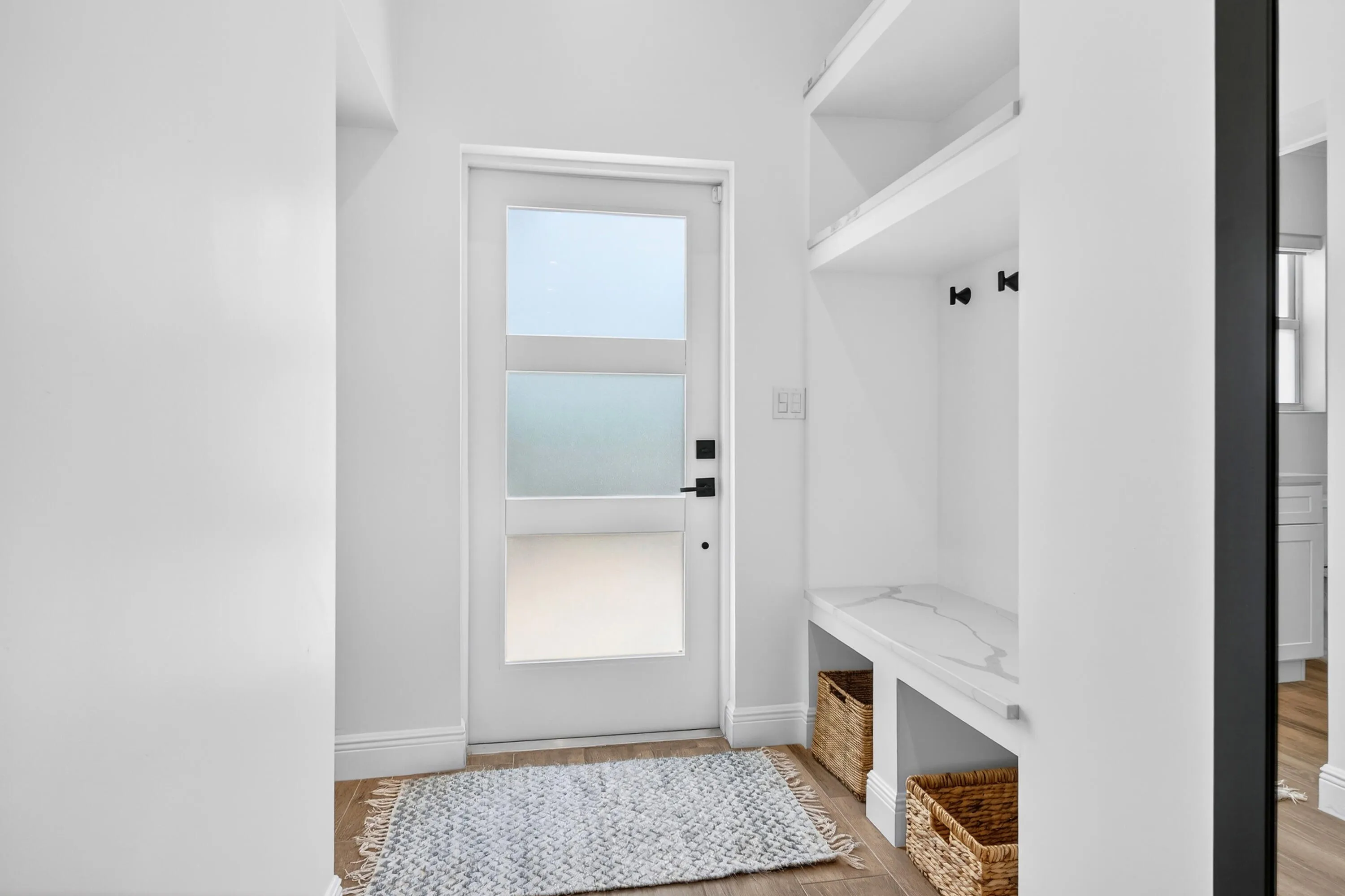 301-PILGRIM-ROAD-33401-030