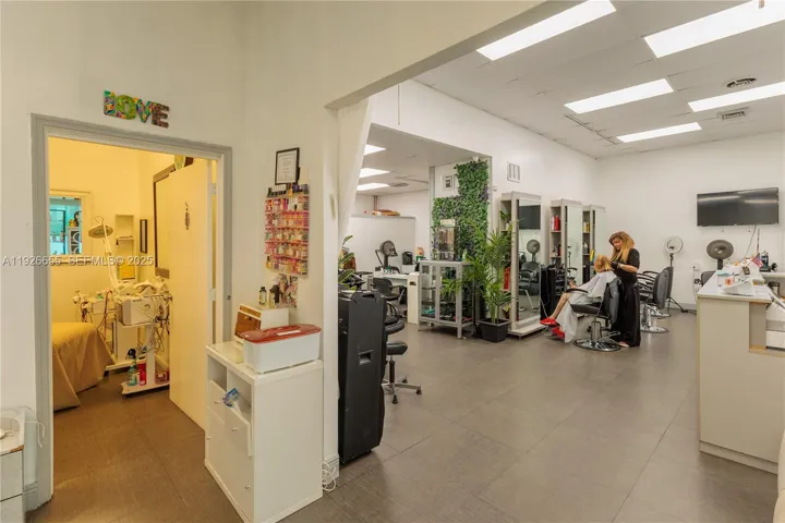 Salon