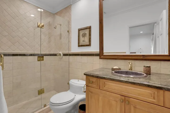 Ensuite bath