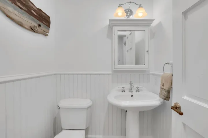 Bonus room bath