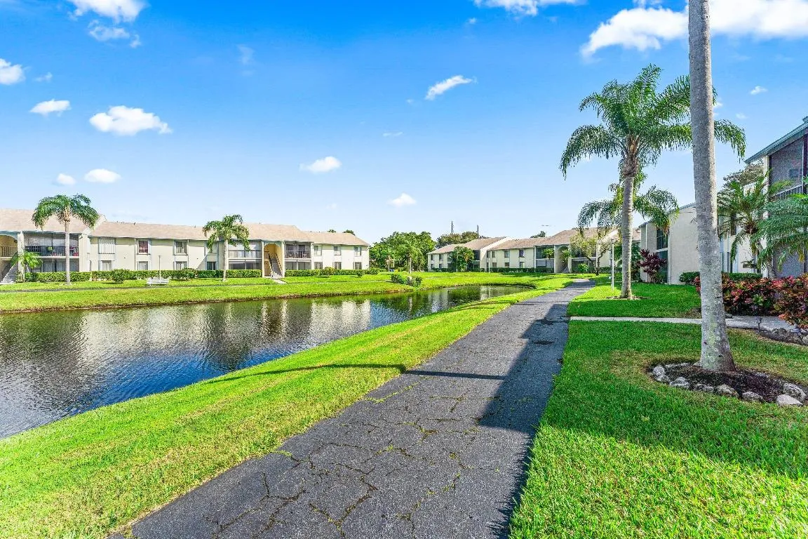 024-1117GreenPineBoulevard-D2-WestPalmBe
