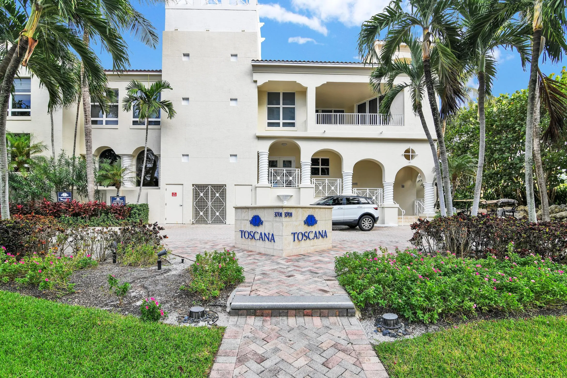 Perfect backdrop for celebration or for perfecting the art of relaxation, just steps from the ocean and short stroll from Residence 608 at Toscana North.