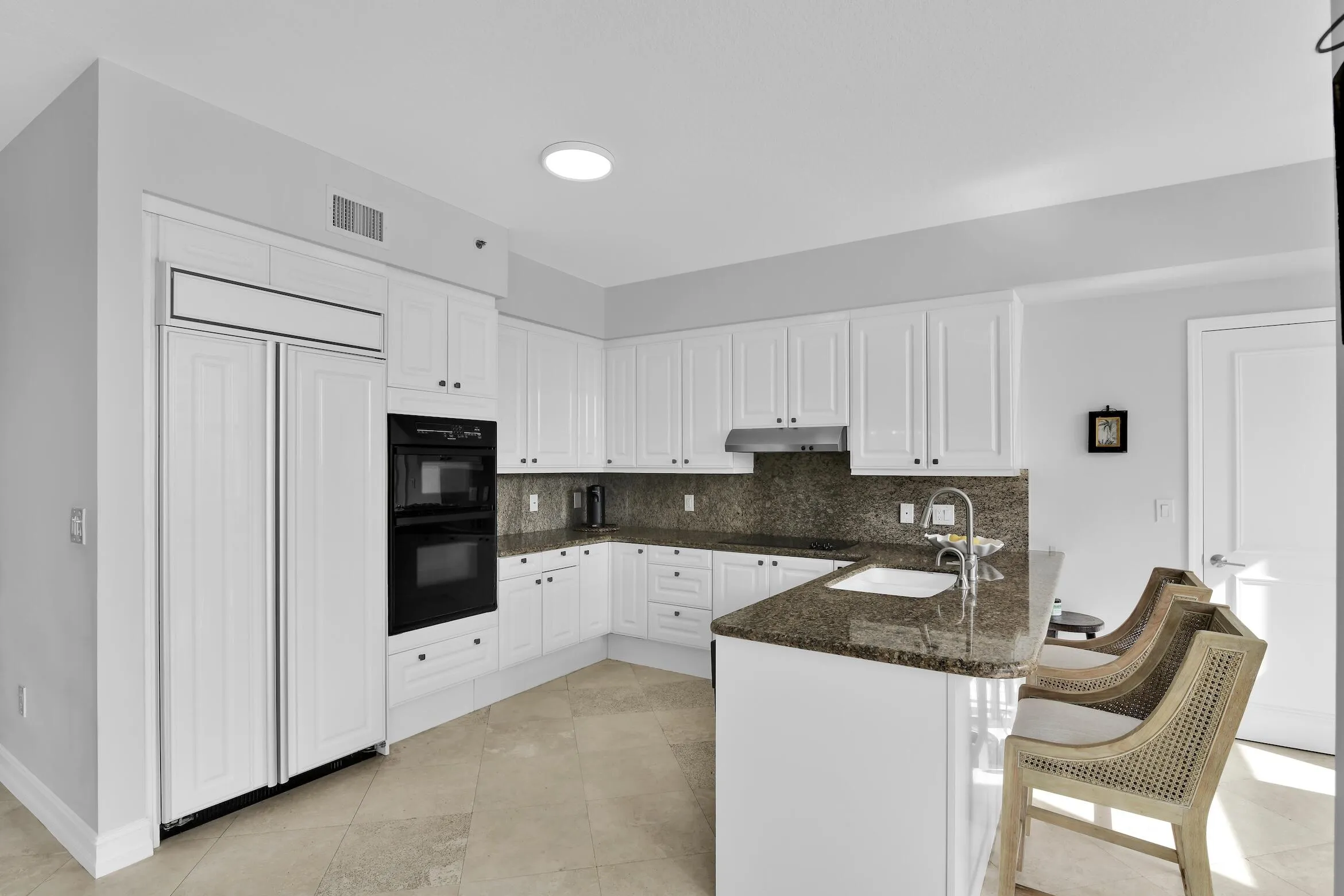 Elegant kitchen.