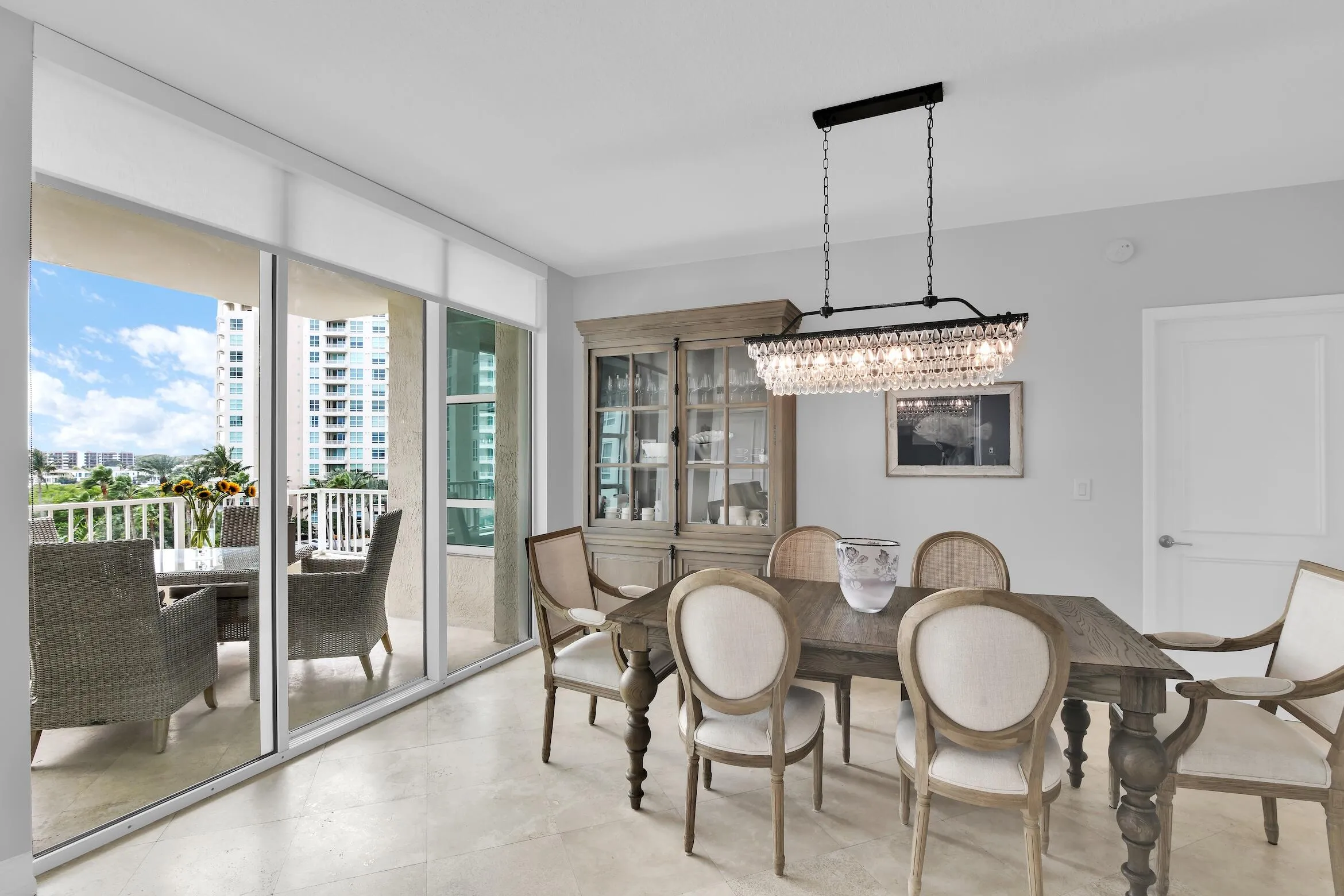 Formal dining room opens directly into a spacious balcony absolutely ideal for entertaining