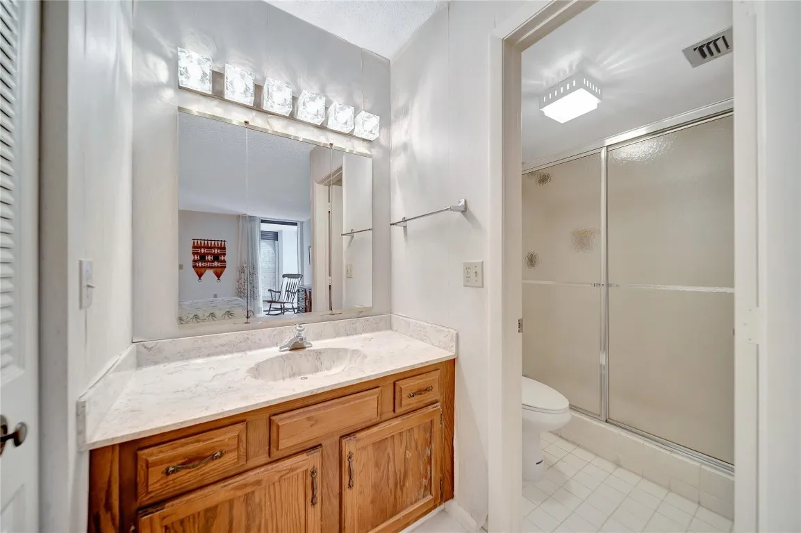 Master Bathroom Vanity, Toilet & Shower