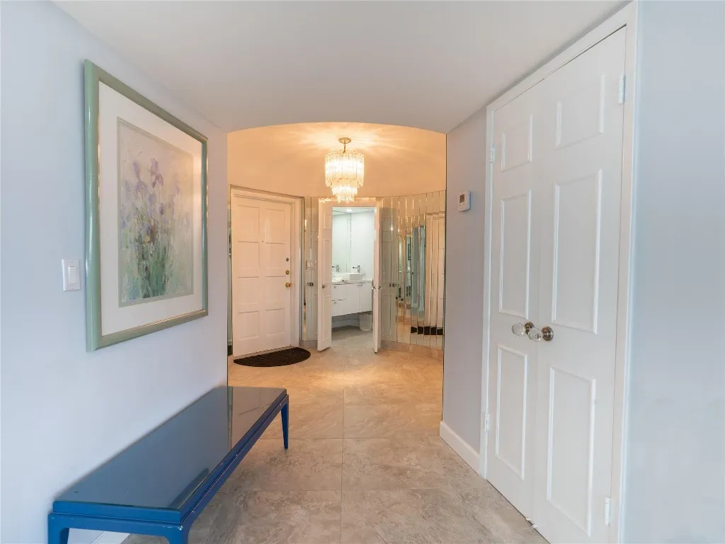 Foyer Entry
