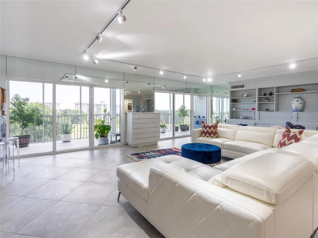Huge Living Area
