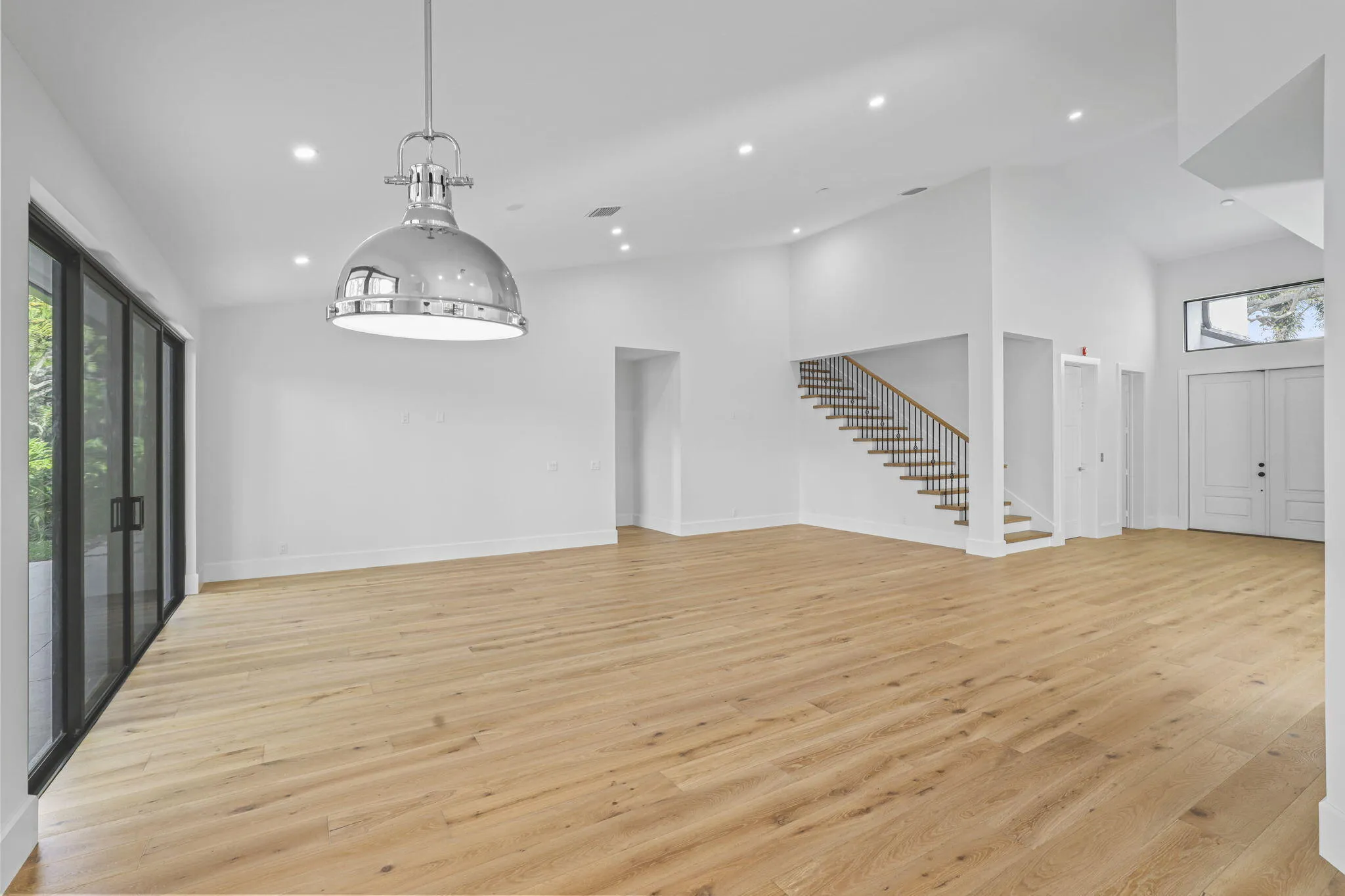 195 Birkdale - Family room 3