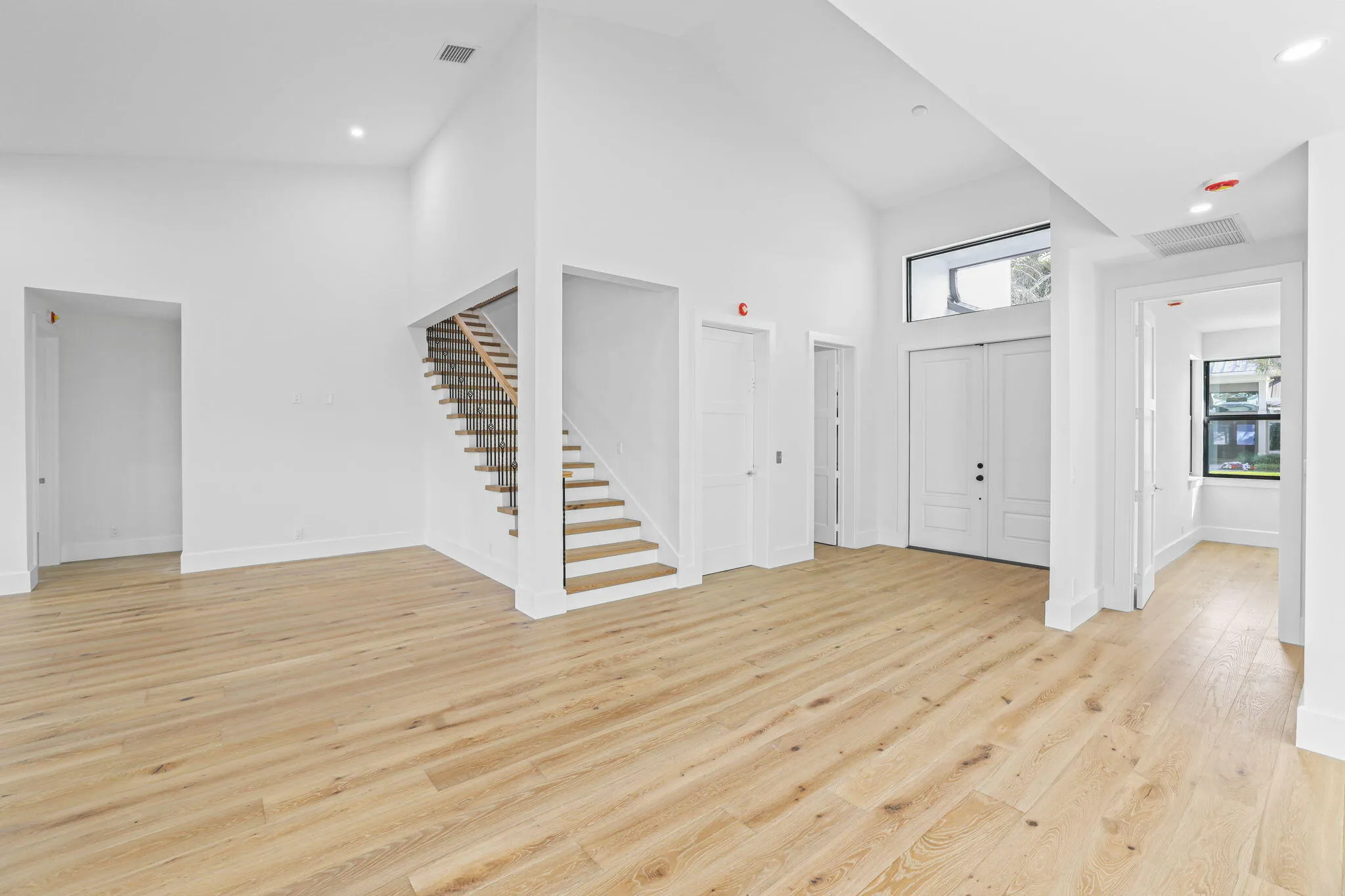 195 Birkdale - Stairs & Elevator