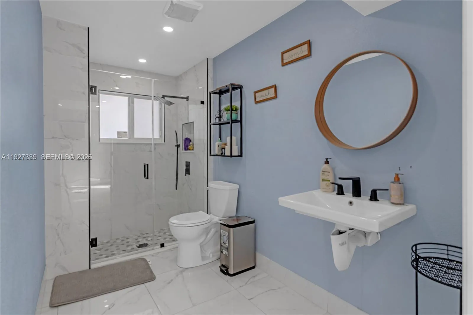 Property photo 121