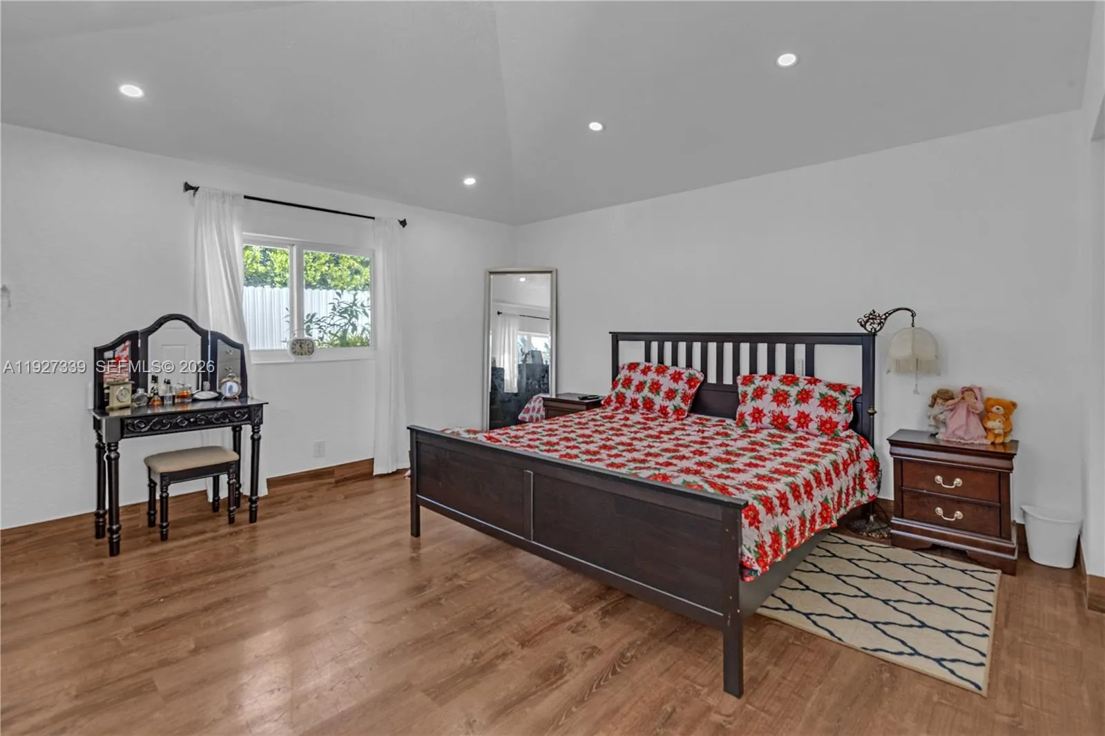 Property photo 112
