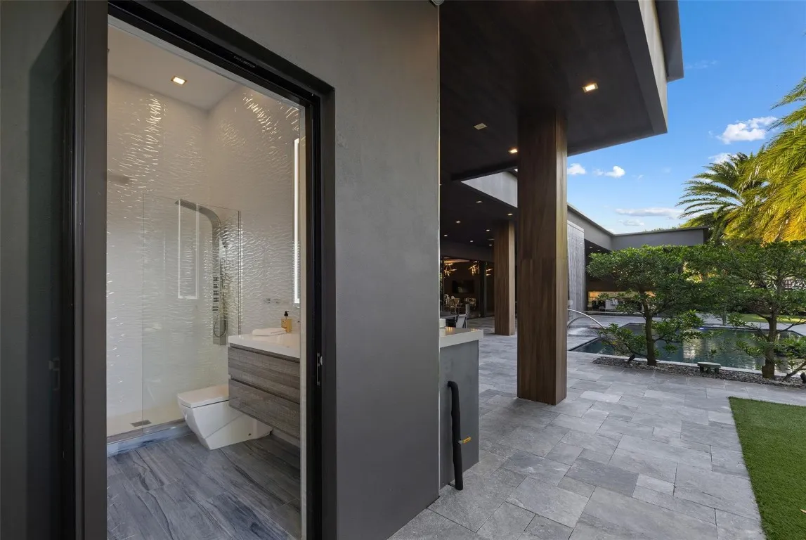 Cabana Bath