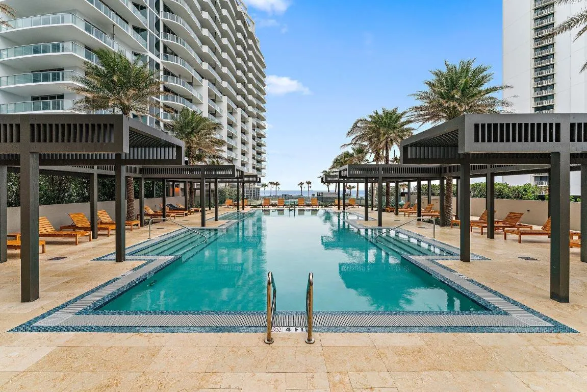 039-3100NOceanDr-1501-SingerIsland-SMALL